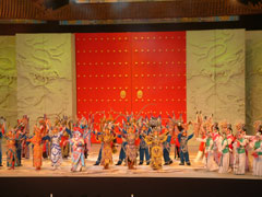 EXPO�h�[���ɂĒ������̎��T���i